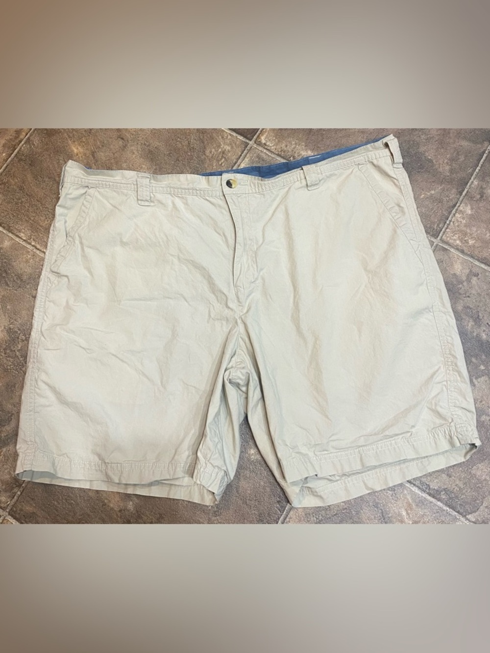 Columbia Men's Light Khaki Outdoor Shorts